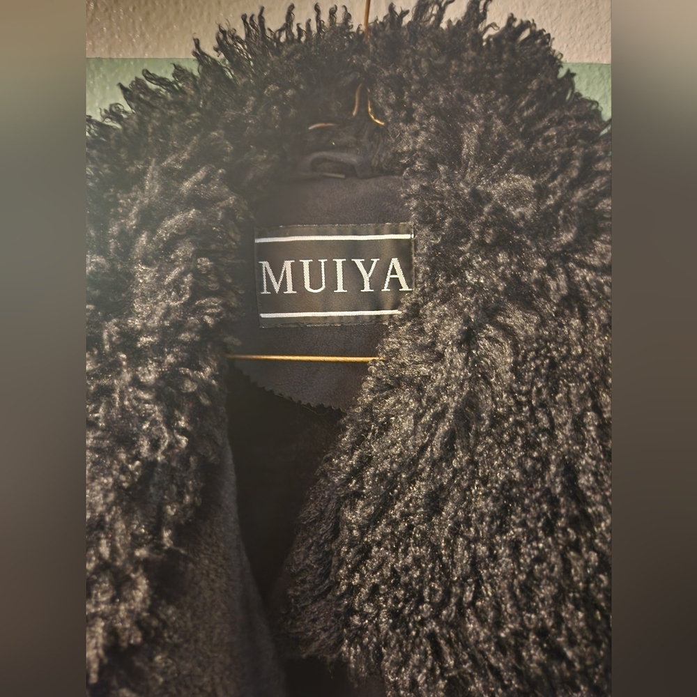 Jacket - Picture 5 of 8